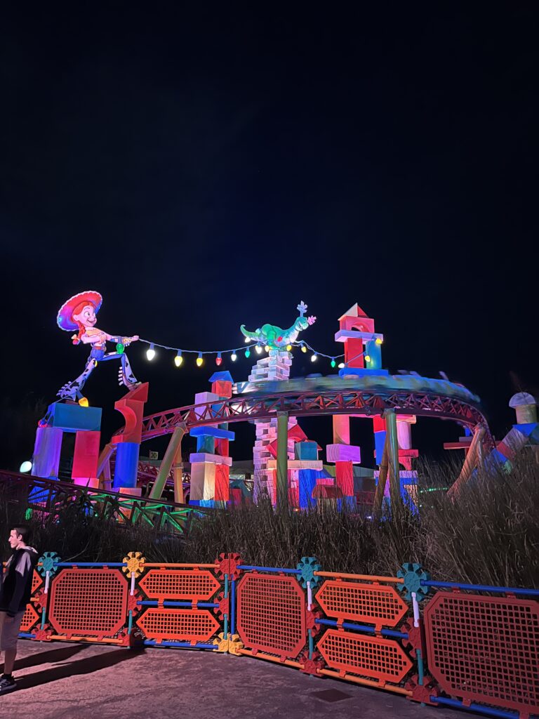 Slinky Dog Dash demeure fermé sans date de réouverture annoncée (Maintenant réouvert)